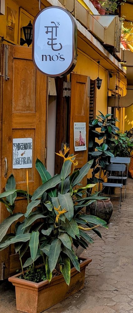 MO's Cafe & Bistro