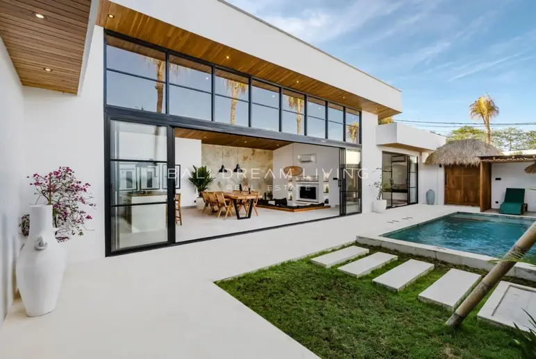 Contemporary 3-Bedroom Villa in Bingin
