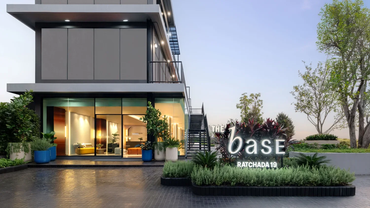 THE BASE Ratchada 19 by Sansiri